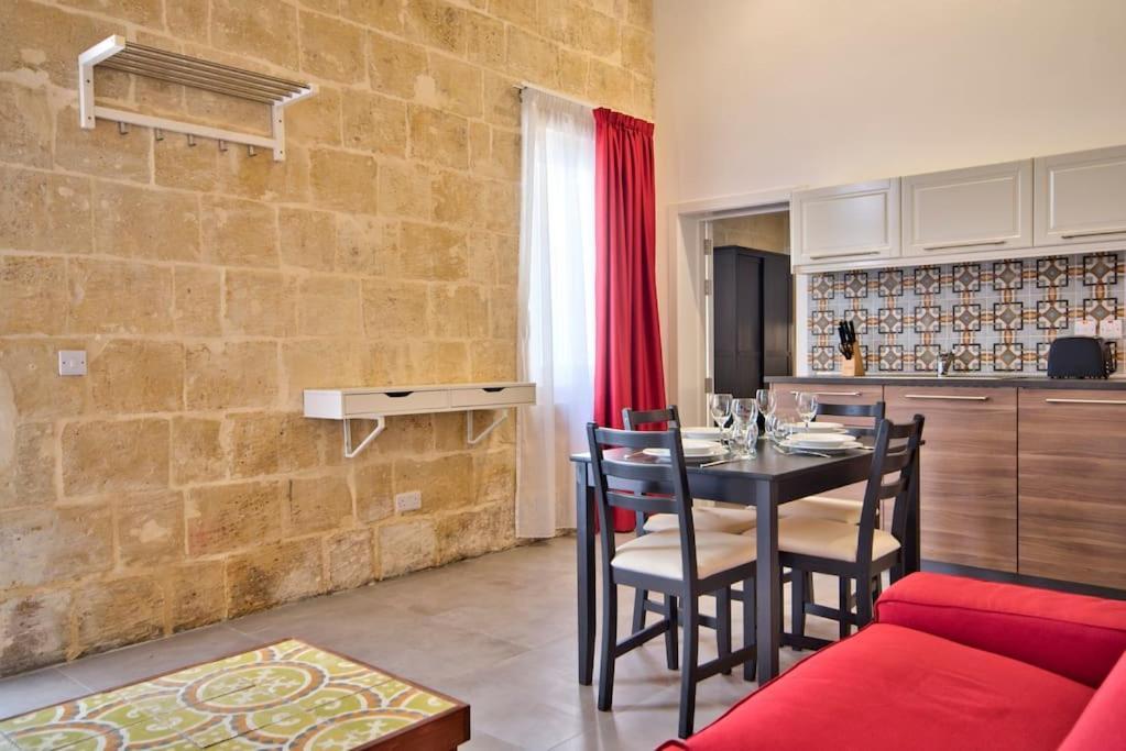 Vallettastay Old Lodge Apartment 3 المظهر الخارجي الصورة