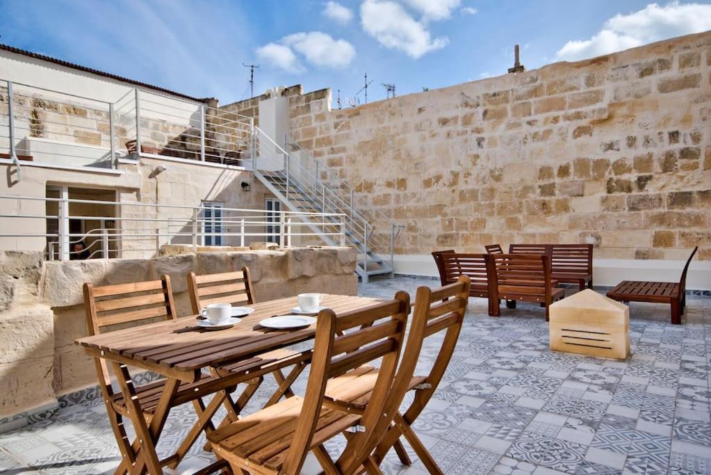 Vallettastay Old Lodge Apartment 3 المظهر الخارجي الصورة